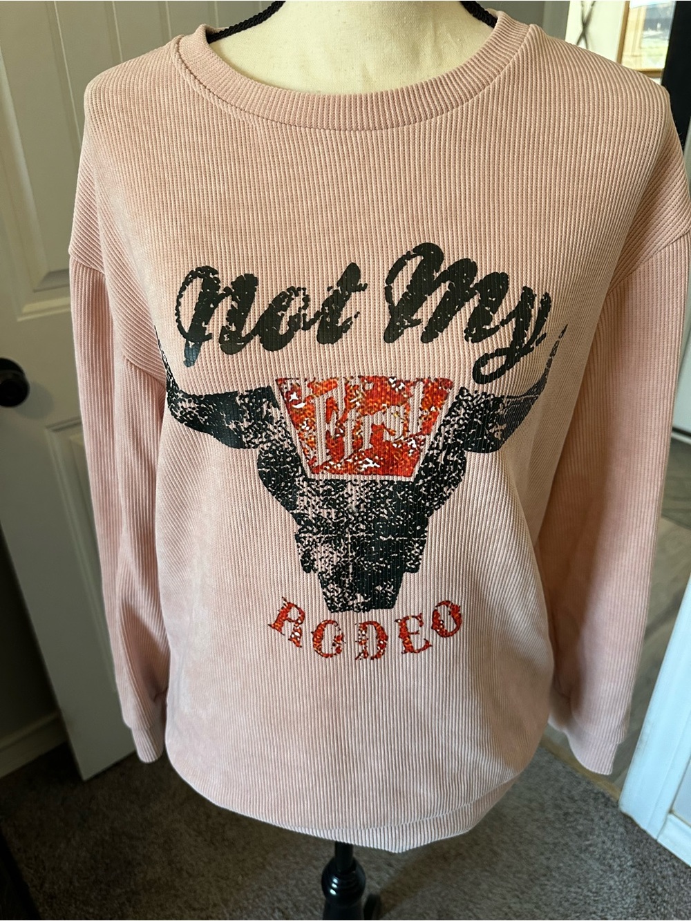 Women's Pink 'Not My Rodeo' Graphic Sweatshirt